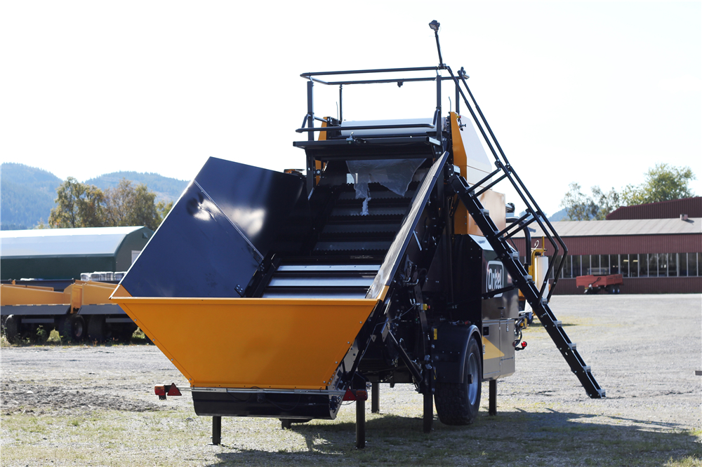 Evo_3_(hi-x-evo-2.0-sept_2017-korr-5).jpg Evo_3_(hi-x-evo-2.0-sept_2017-korr-5).jpg